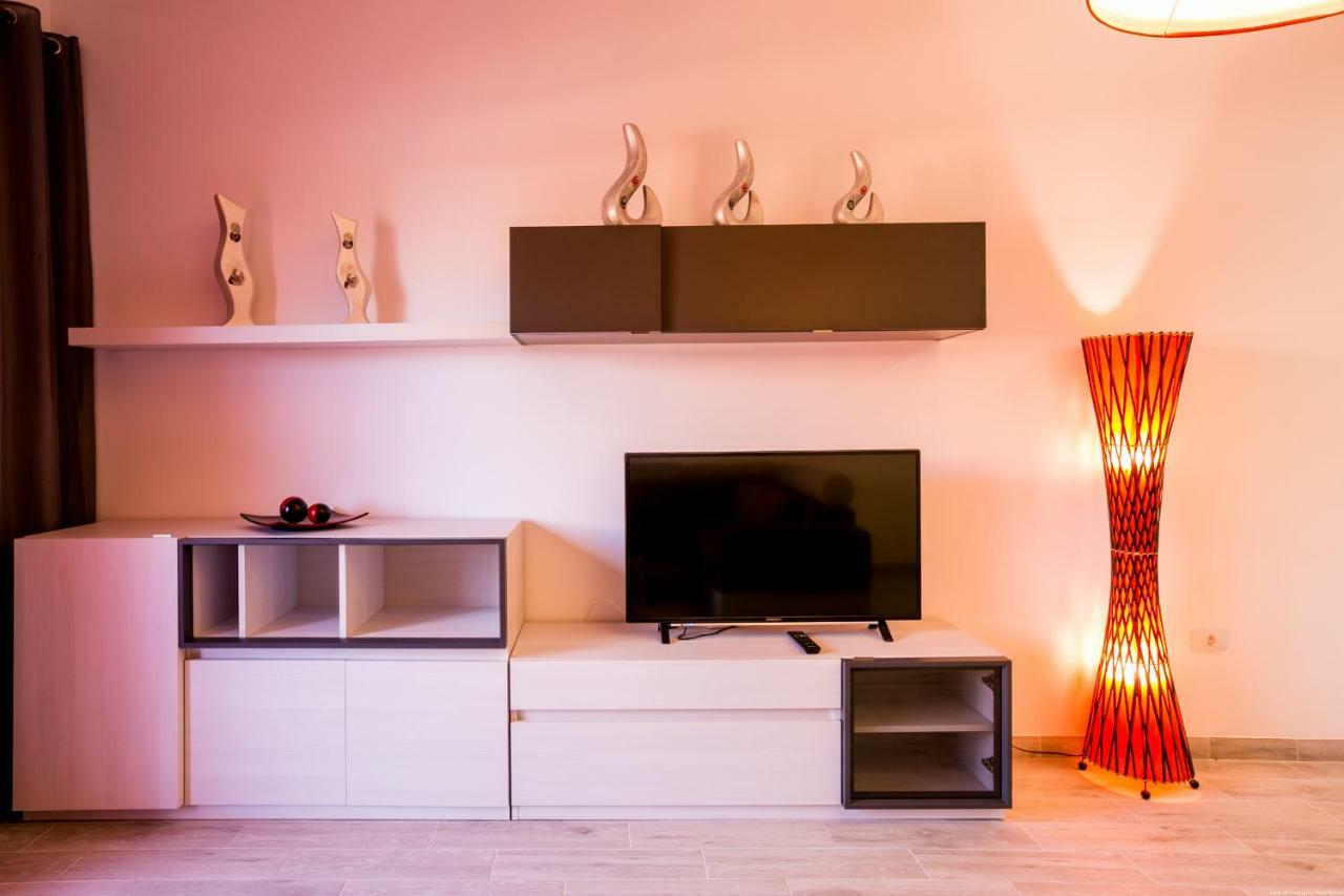 Spacious & Stylish Apartment Los Cristianos Los Cristianos  Exteriér fotografie